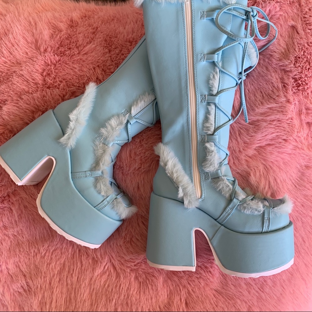 New Demonia x Dolls Kill Baby Blue Faux Fur Boots - Picture 3 of 8